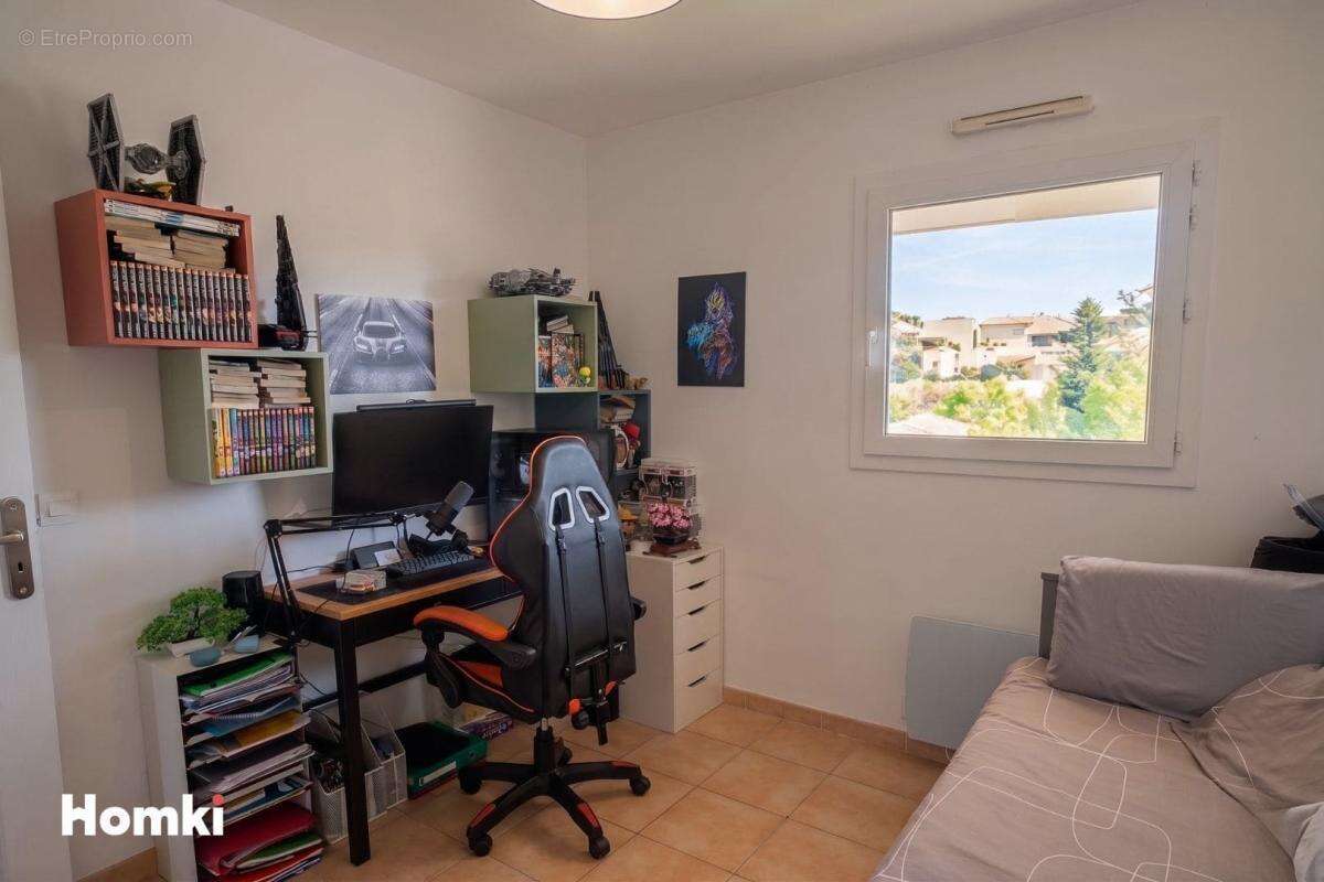Appartement à MARSEILLE-9E