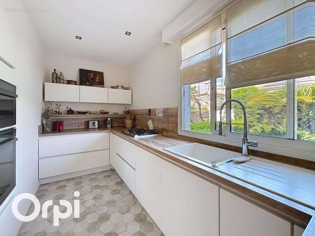 Maison à VILLENEUVE-LOUBET