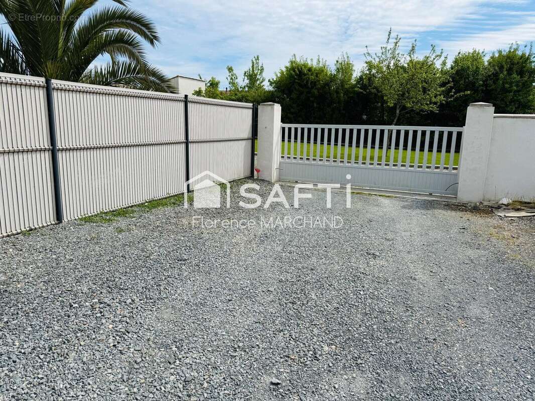 Photo 8 - Maison à BENON