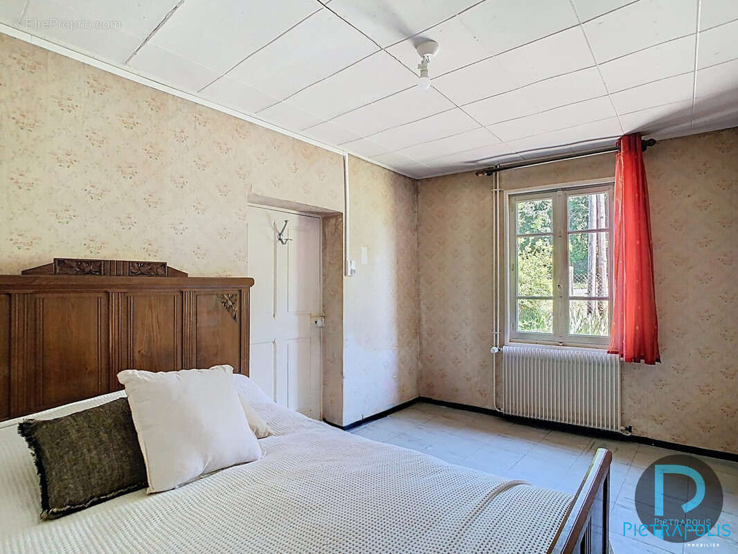 1ere chambre - maison à vendre MEZERIAT - Maison à MEZERIAT