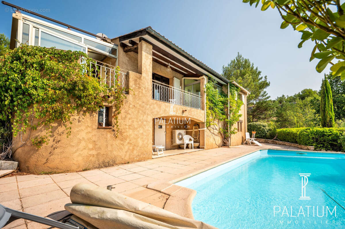 Maison 136 m² à Esparron-De-Verdon  - photo 4