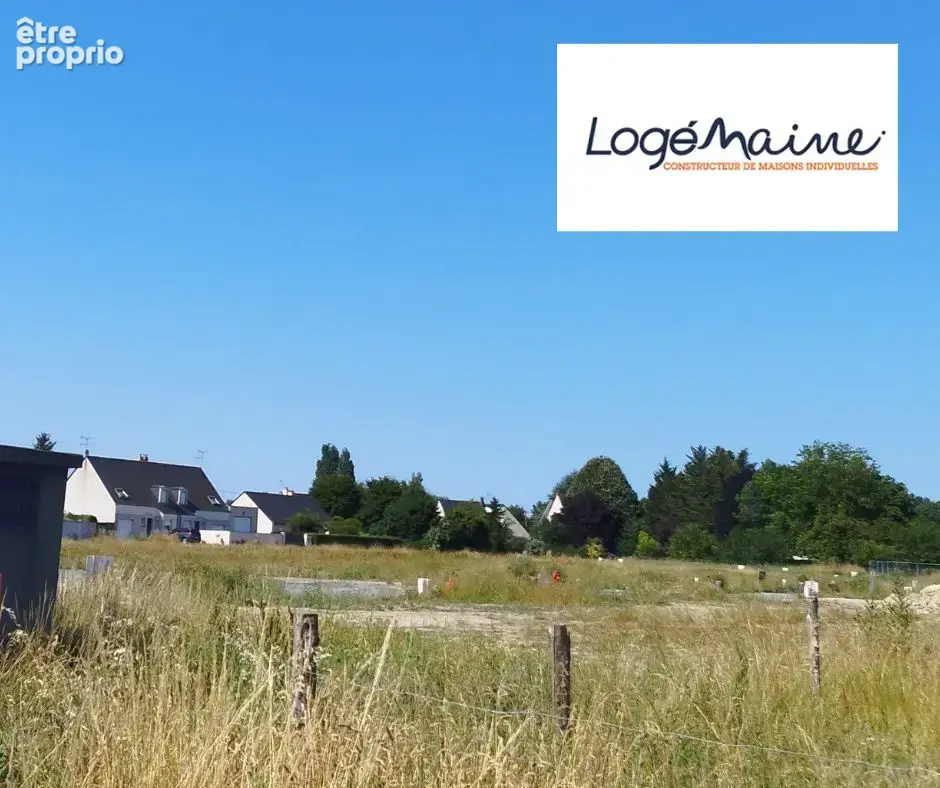 Terrain à SOULAIRE-ET-BOURG