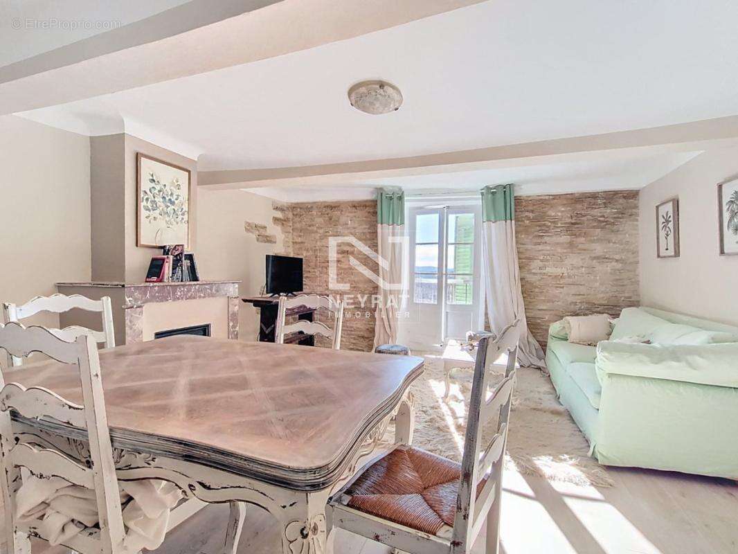 FAYENCE - Maison de village avec grande terrasse couverte - vue - CAVES - photo 5