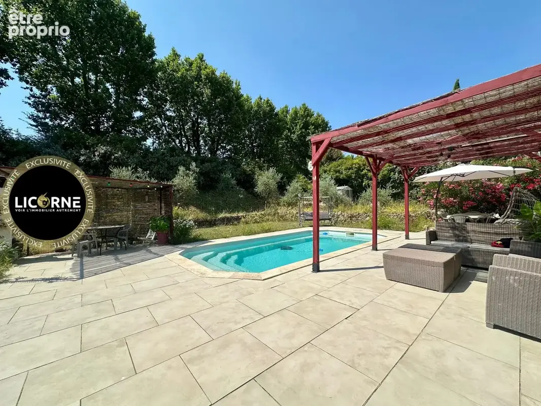 Maison 5 pièces 130 m² à vendre à Le Puy-Sainte-Reparade (13610) - photo 2