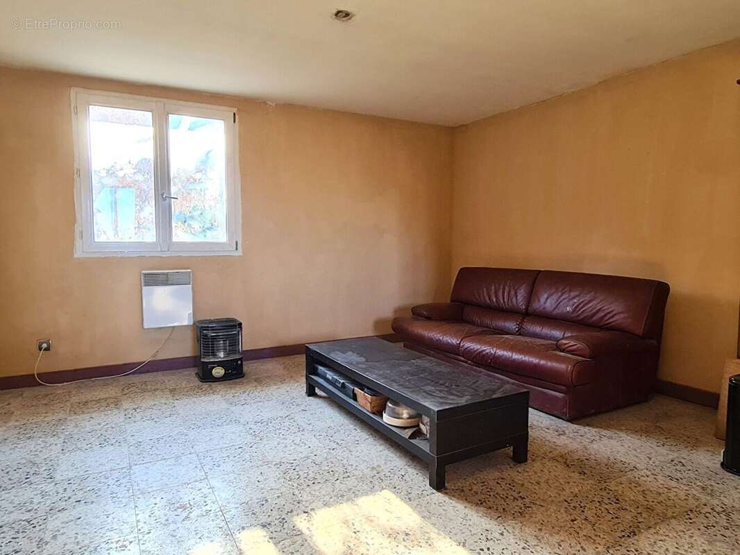 Coin Salon - Maison à CONTEVILLE