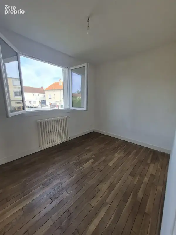Maison familiale avec sous-sol complet et jardin clos - photo 11