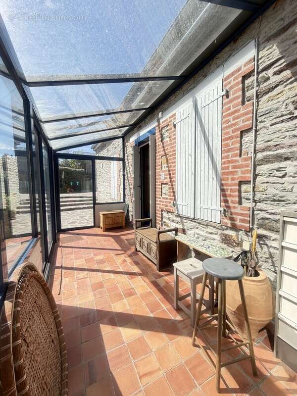 Maison 100 m² à Guipry  - photo 4