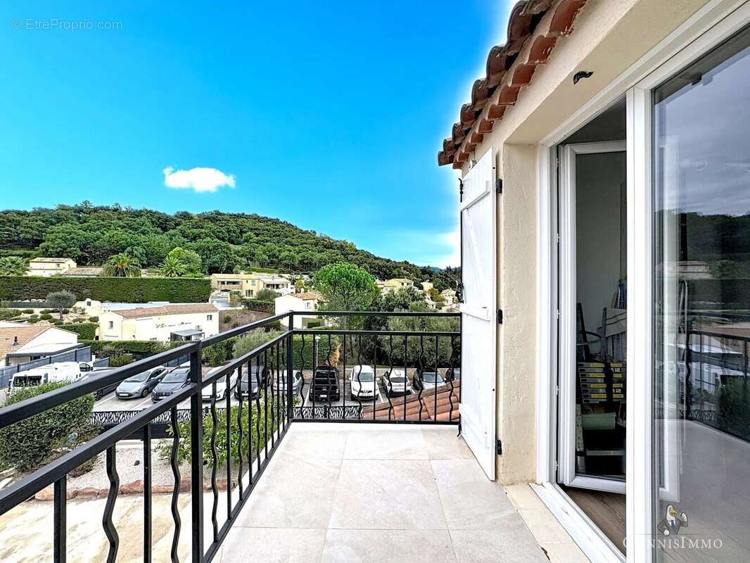 Maison à MANDELIEU-LA-NAPOULE