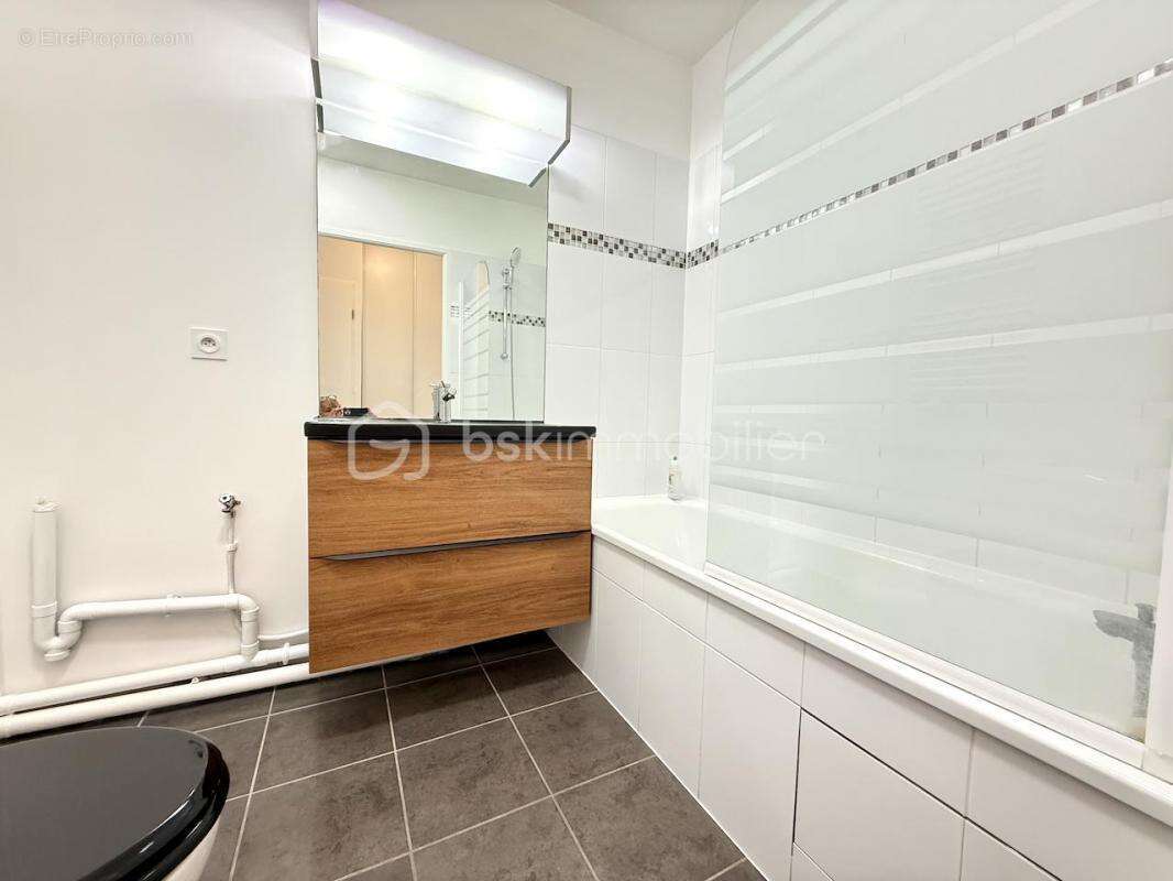 Appartement à SAINT-MICHEL-SUR-ORGE