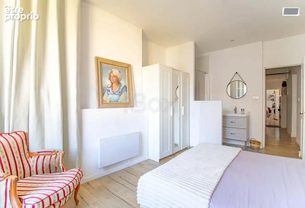 Toulon centre - tres bel appartement renove 3 chambres - photo 12
