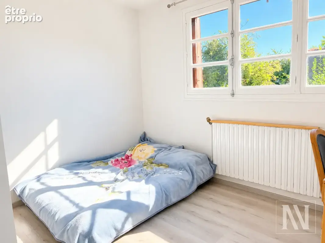 Trés belle maison jumelée de 3 chambres sur la commune de Romilly sur Seine - photo 5