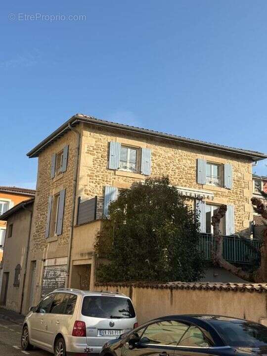 Maison à ROMANS-SUR-ISERE