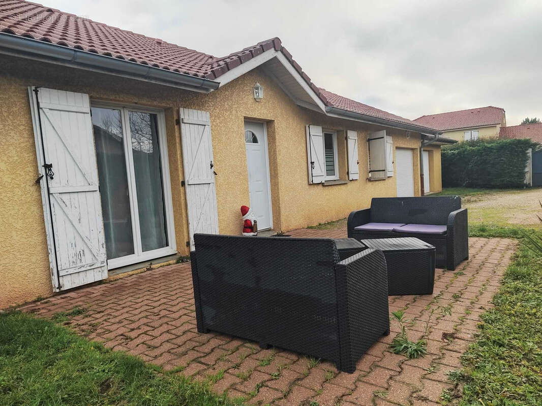 Maison à MONTALIEU-VERCIEU