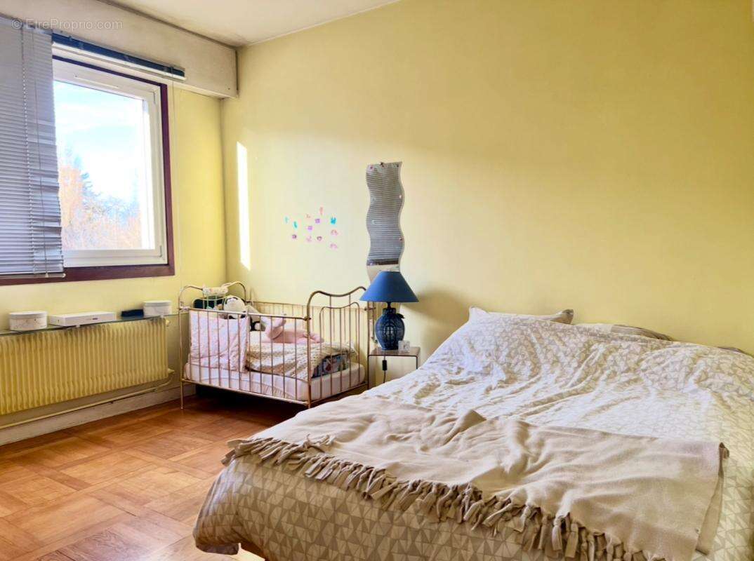 Appartement à GARCHES