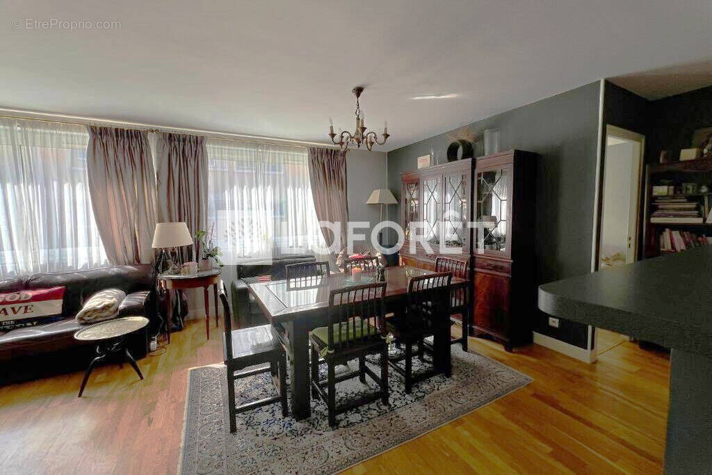 Appartement à LA CELLE-SAINT-CLOUD