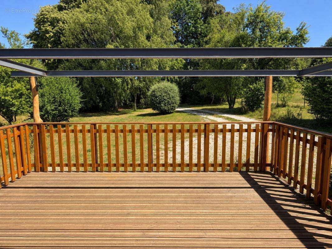 Confortable chalet sur grand parc arboré - photo 2
