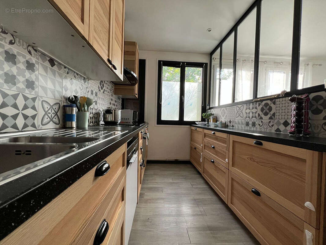 Appartement à ROSNY-SOUS-BOIS