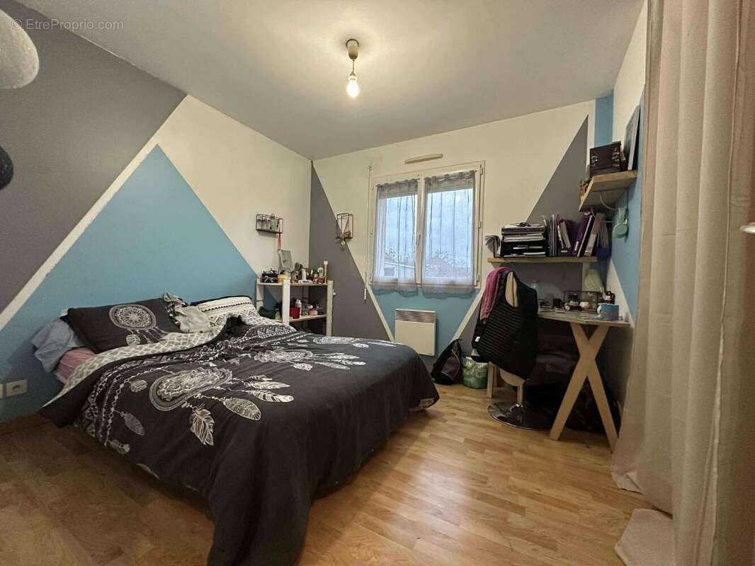 Maison à SAINT-LAMBERT-DU-LATTAY