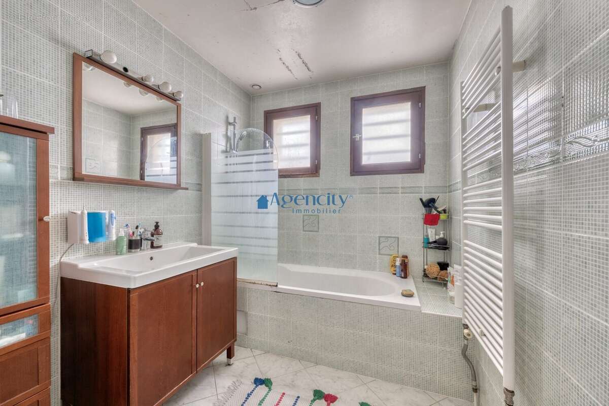 Maison à GOURNAY-SUR-MARNE