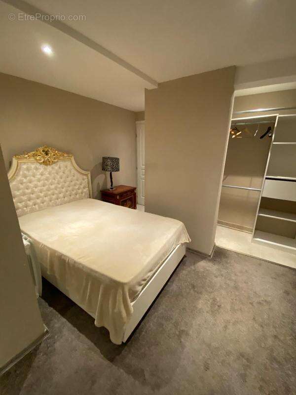 Maison à VILLENEUVE-LOUBET