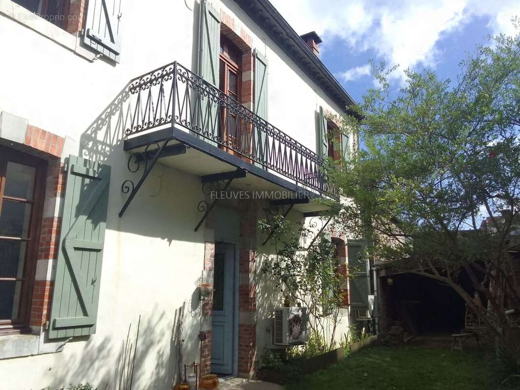 Maison à NAVARRENX