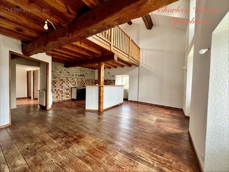 Maison à LA LLAGONNE