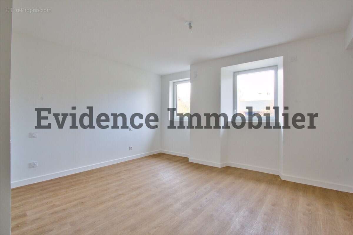 Appartement à GILLY-SUR-ISERE