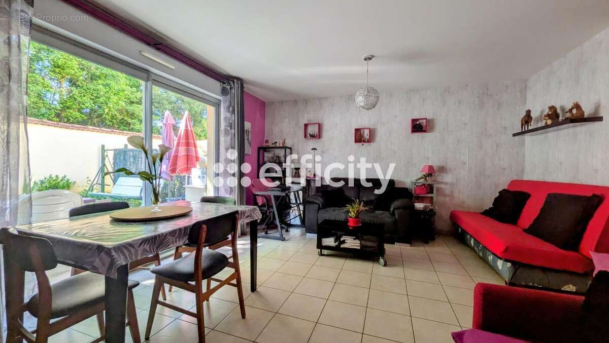 Appartement à BELLEVILLE