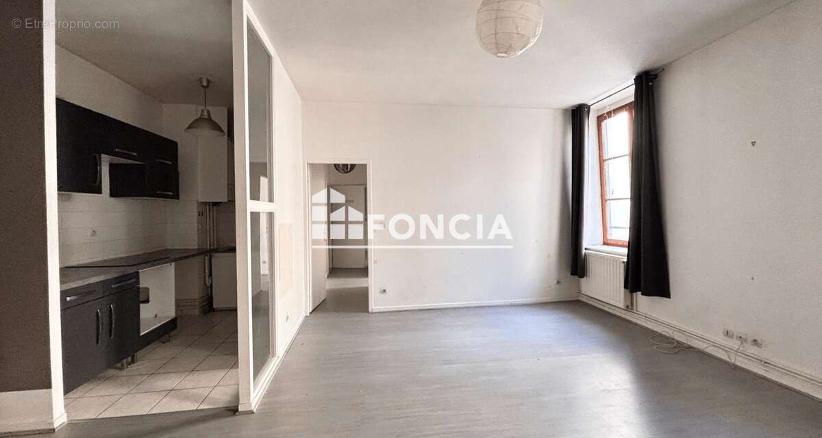 Appartement à SAINT-ETIENNE