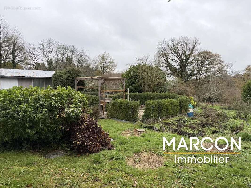 Maison à MOUTIER-MALCARD