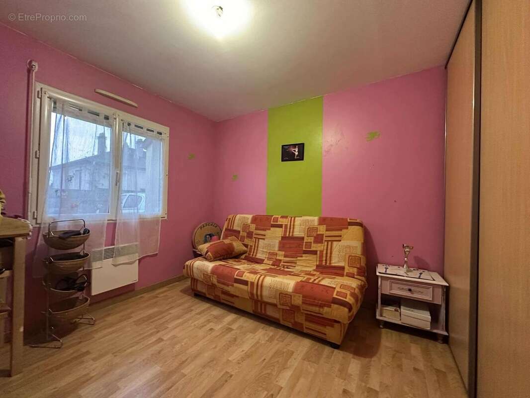 Maison à SAINT-LAMBERT-DU-LATTAY