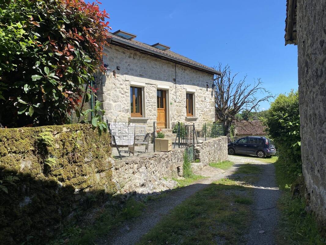 Maison à ROZIERS-SAINT-GEORGES