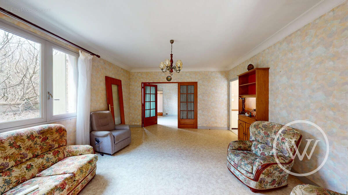 Maison à MONTMEYRAN