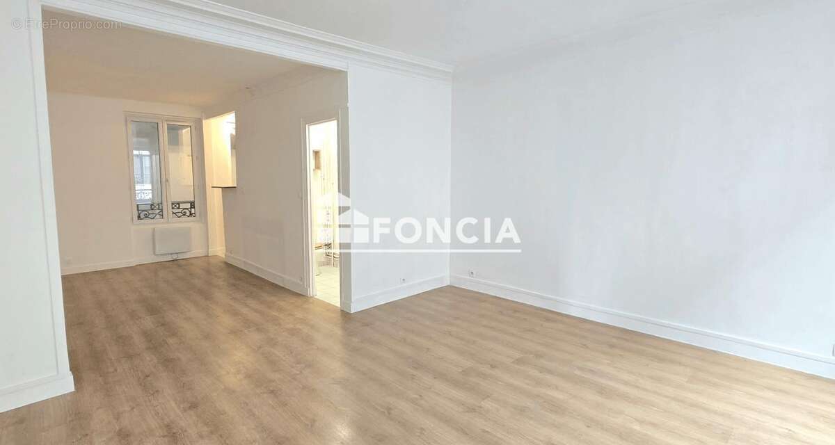 Appartement à PARIS-19E