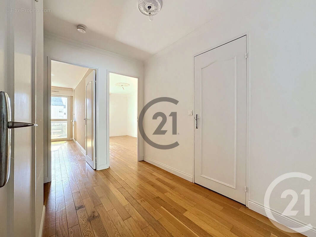 Appartement 107 m² à Reims  - photo 6