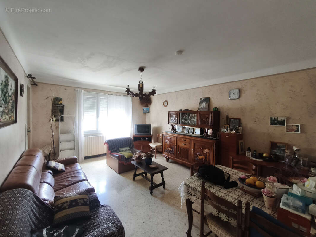 Maison à BRANOUX-LES-TAILLADES