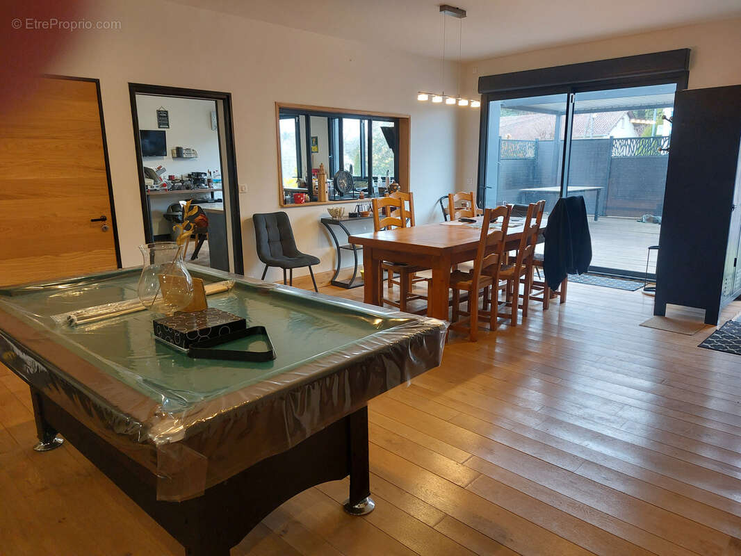 Maison à SAINT-SAUD-LACOUSSIERE