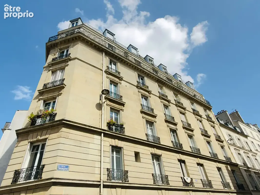 Studio en dernier étage avec vue sur le Sacré-Coeur et la Tour Eiffel - Batignolles - photo 4