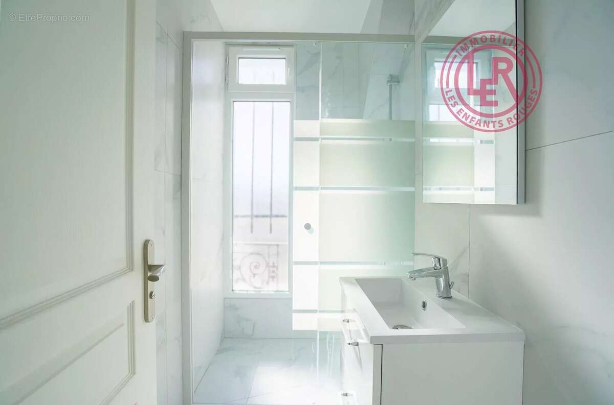 Appartement à PARIS-2E
