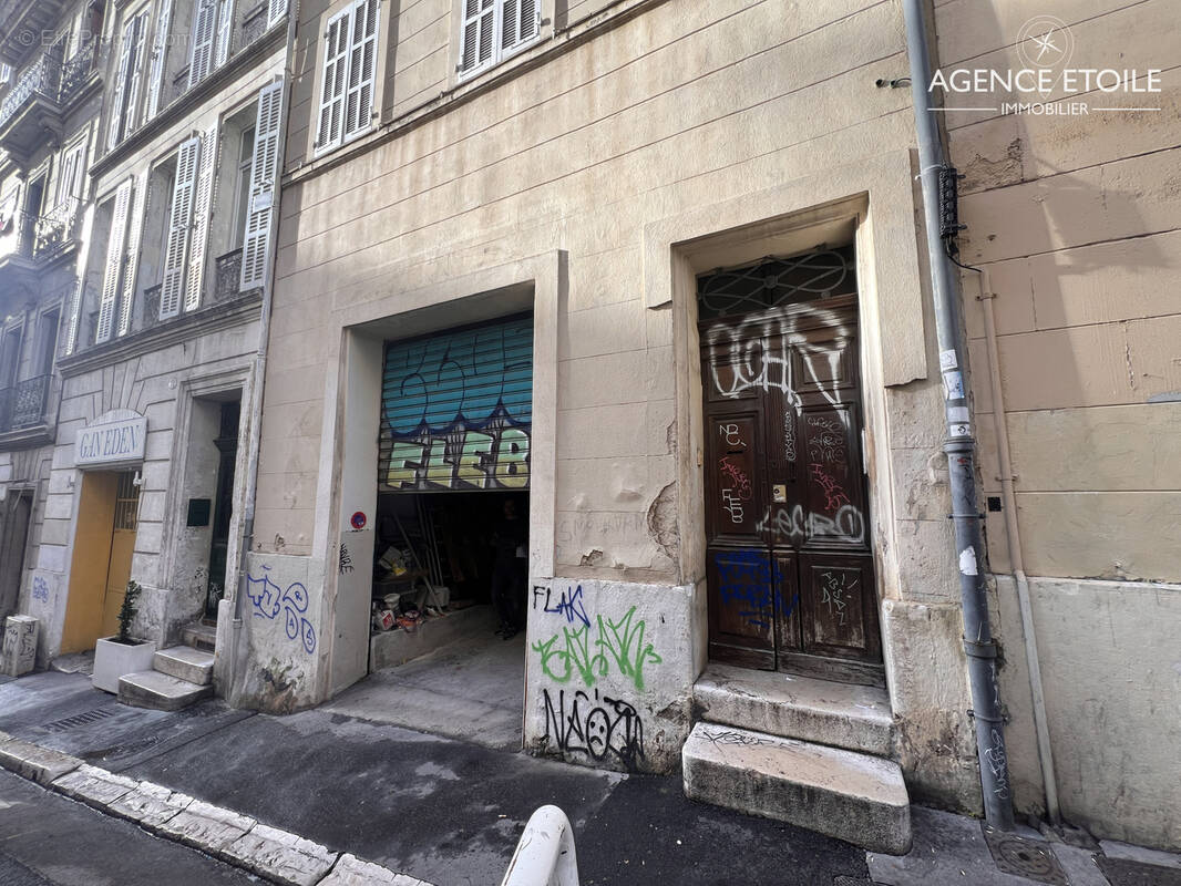 Commerce à MARSEILLE-1E
