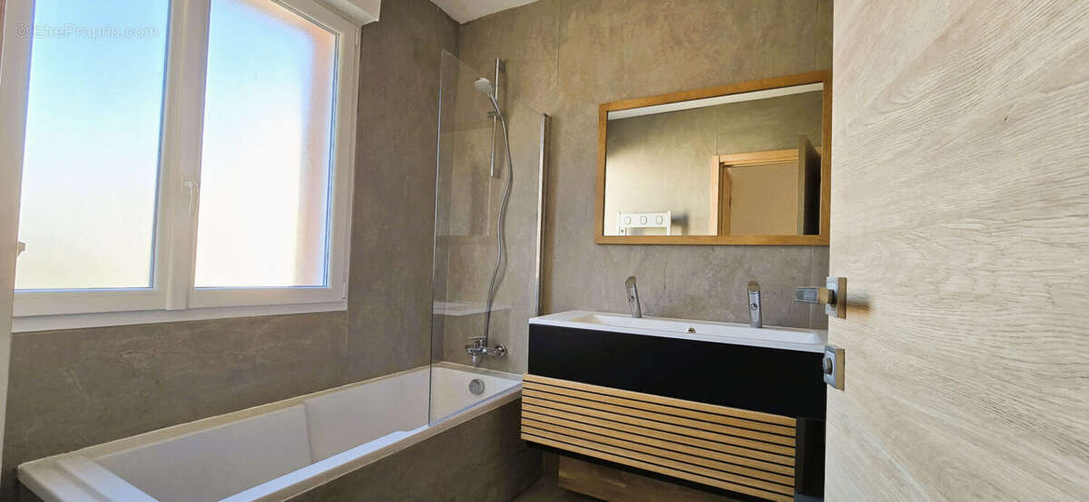 Appartement à SANARY-SUR-MER