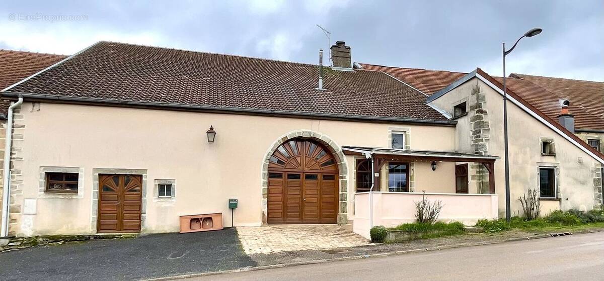 Maison à ANDILLY-EN-BASSIGNY