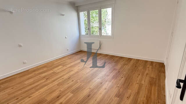 EXCLUSIVITÉ   Bien rare ! Appartement T3 en rez-de-jardin avec terrasse couverte et jardin privatif - photo 10