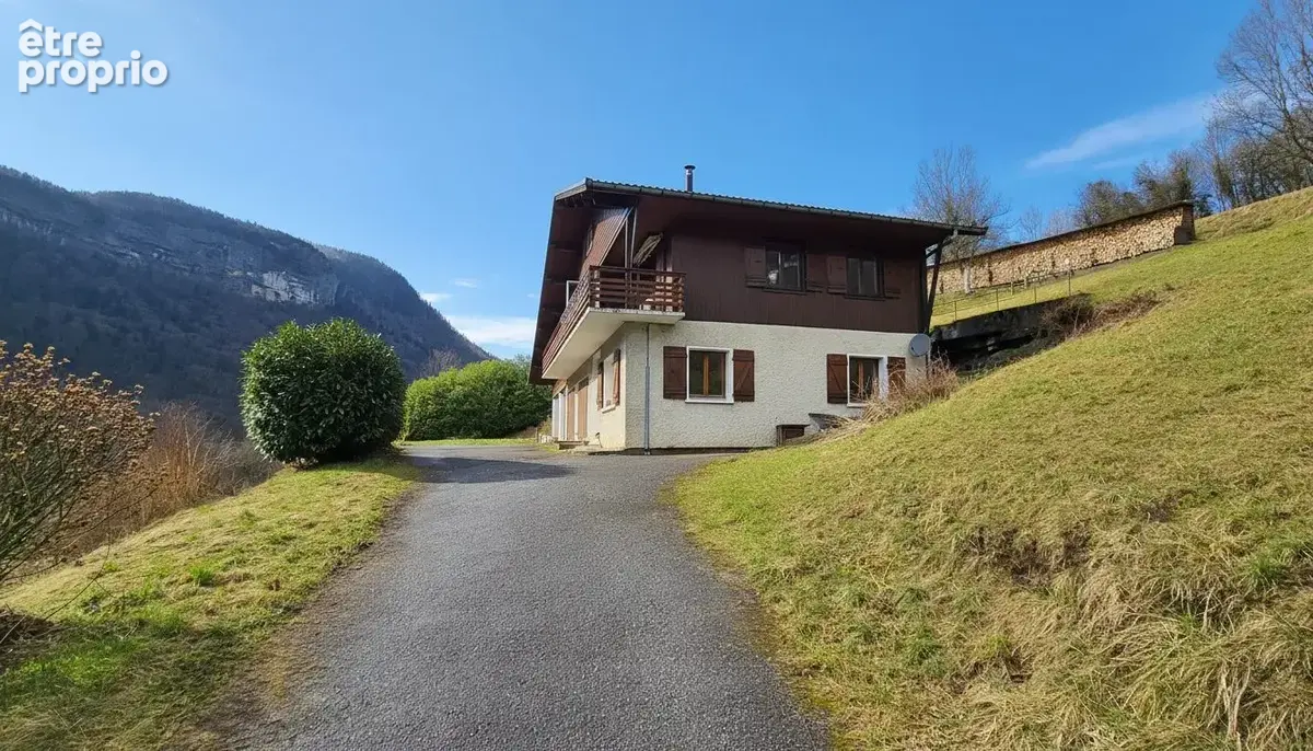 Maison 267 m² à Alleves  - photo 2