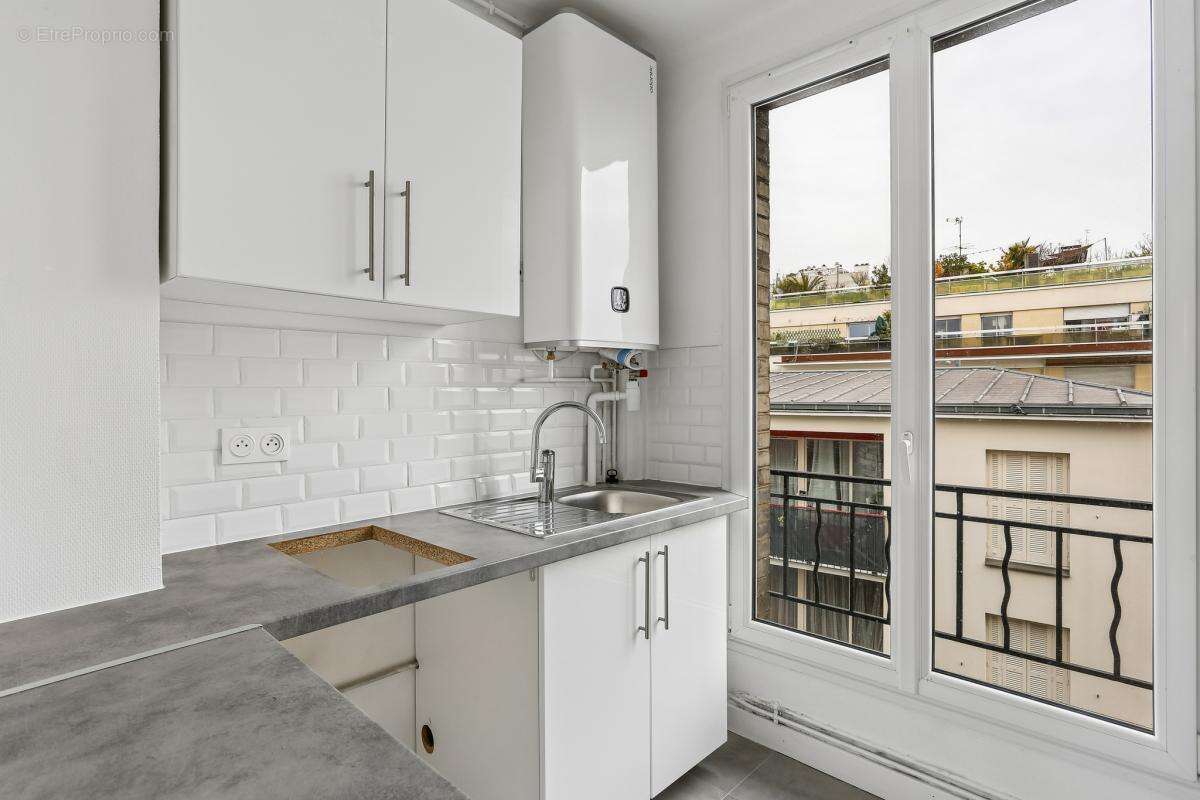 Appartement à PARIS-20E