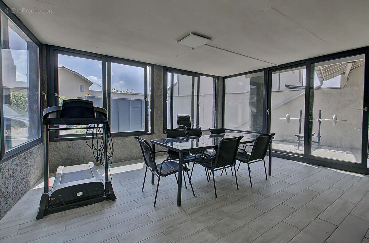 Photo 6 - Maison à JANNEYRIAS