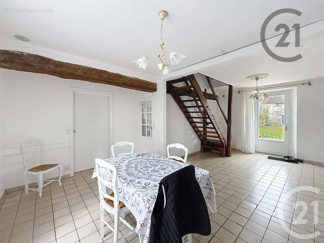 Maison à LES MARETS