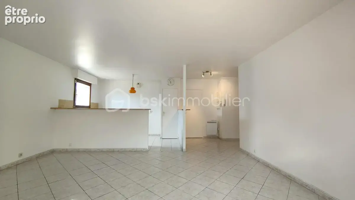 Grand 3 pièces de 68m2 en rez-de-chaussée avec loggia, terrasse et parking - photo 9