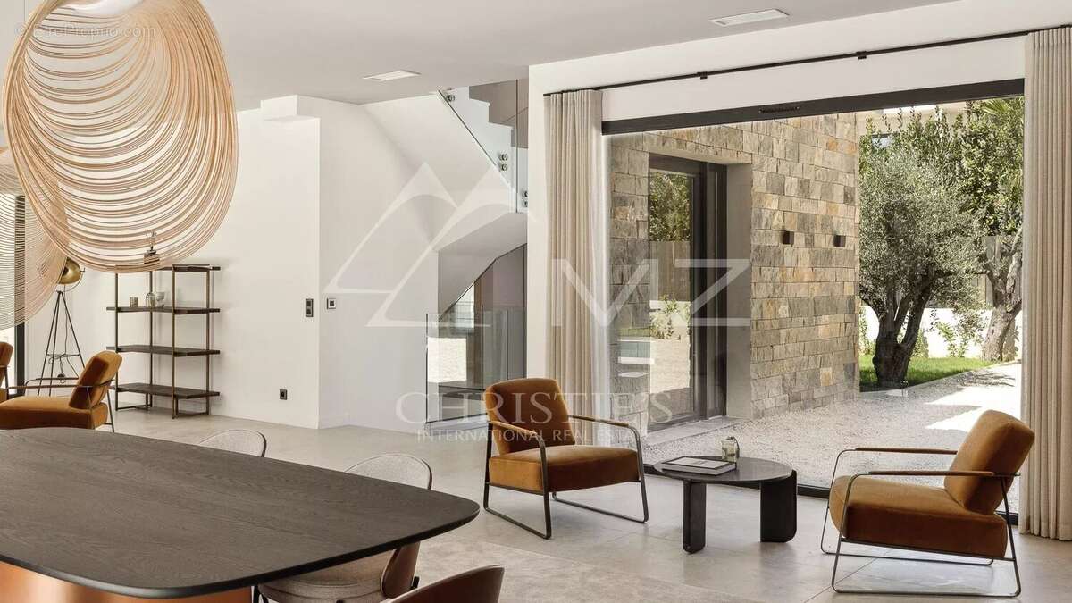 Maison à MOUGINS
