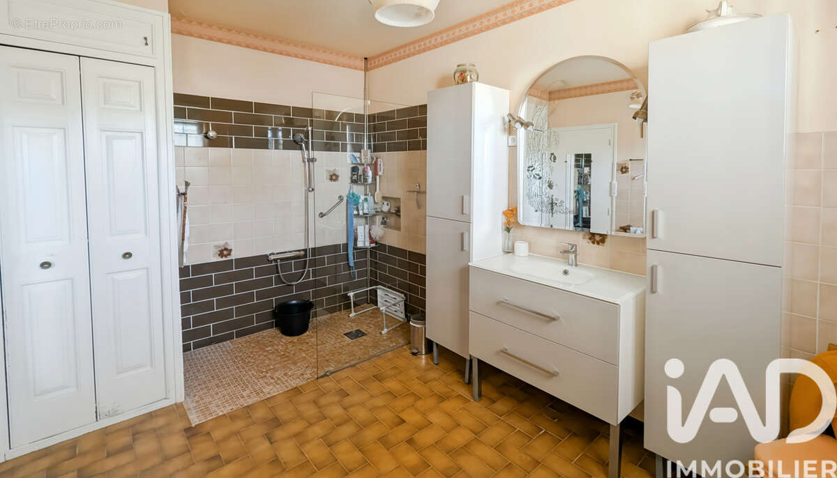 Photo 4 - Maison à UZES